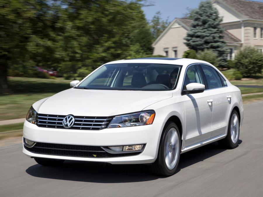  Volkswagen Passat TDi 2012 года  (US) (фото 6 из 14)
